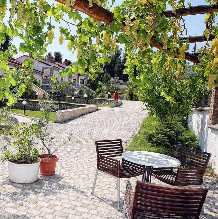 Chrouso Apartments Paliouri Exterior photo